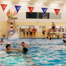 Männerschwimmen in Mombach: Sturm im Wasserbecken