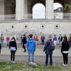 Auf die Ohren: Theaterprojekt „Alles muss raus“ & Kulturtelefon im Juni