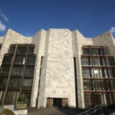 Nächster Bürgerentscheid steht an: Rathaus sanieren oder Umzug an die große Bleiche?