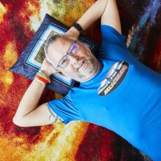 Portrait: Bunt wie die Welt – Christoph Thelen