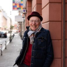 Alt und agil: Vier Menschen im dritten Lebensalter